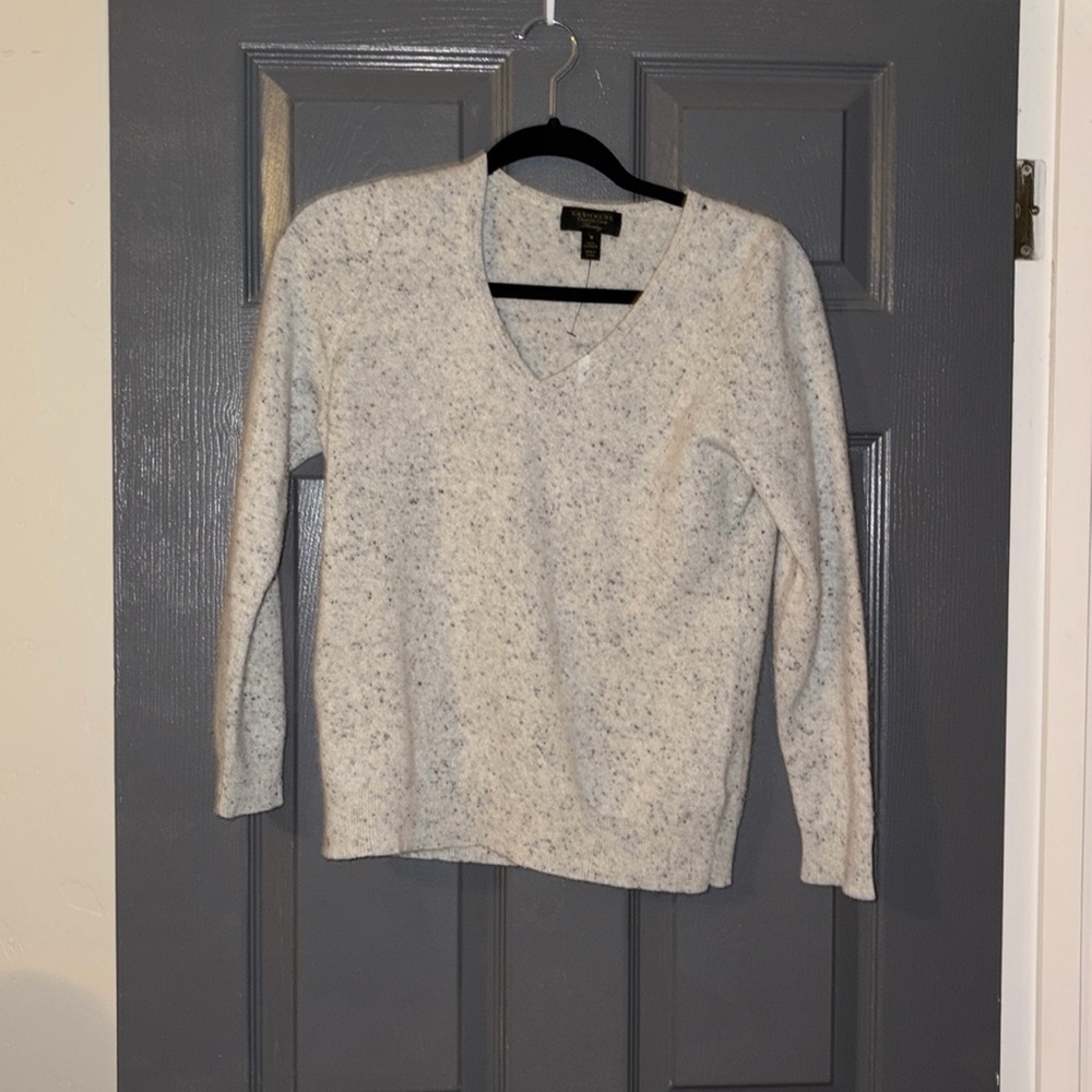 Charter Club Luxury 100% cashmere